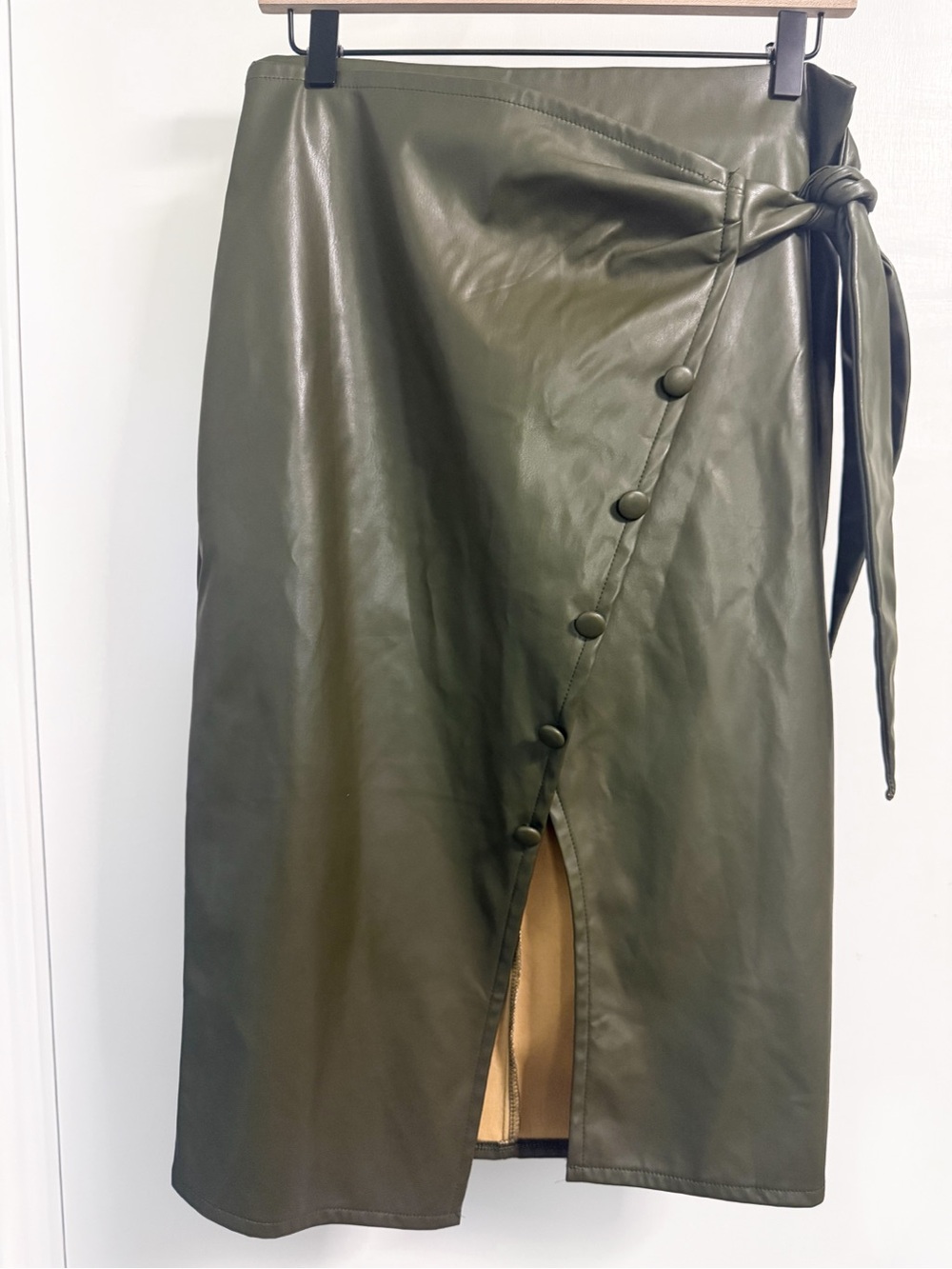 LIUMILAC Olive Green Faux Leather Wrap Midi Skirt Tie Button Front M